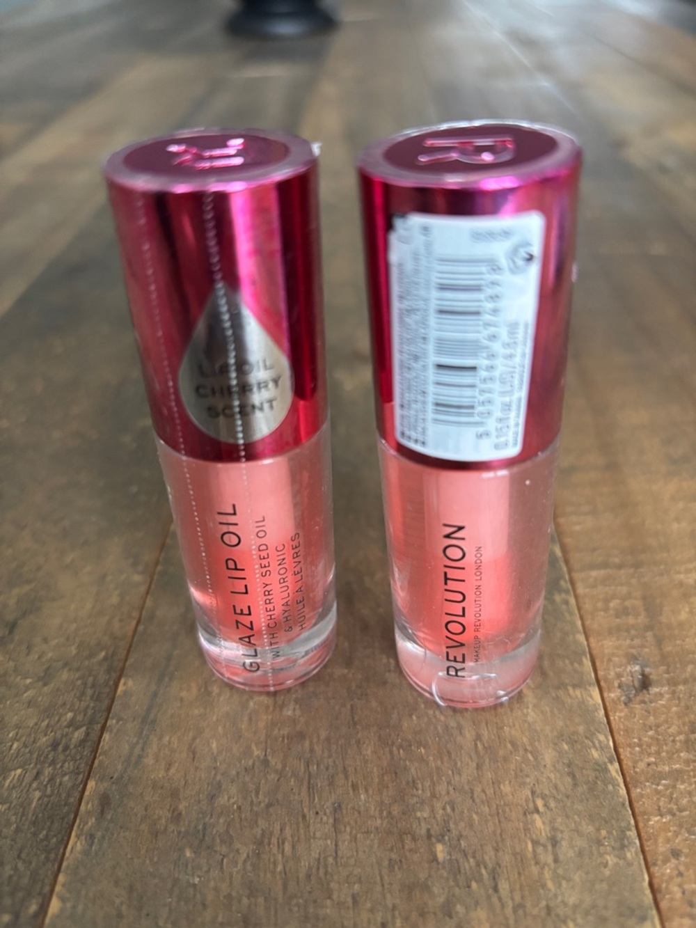 Revolution lip oil